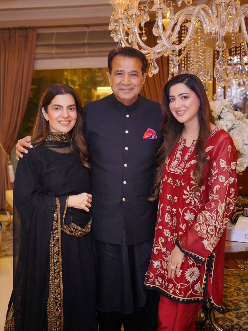 Kiran Khan & Mirza Ishtiaq Baig First Family Dinner After Wedding