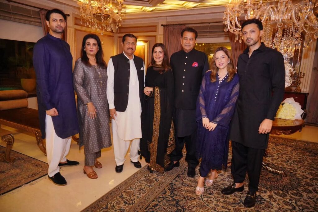 Kiran Khan & Mirza Ishtiaq Baig First Family Dinner After Wedding